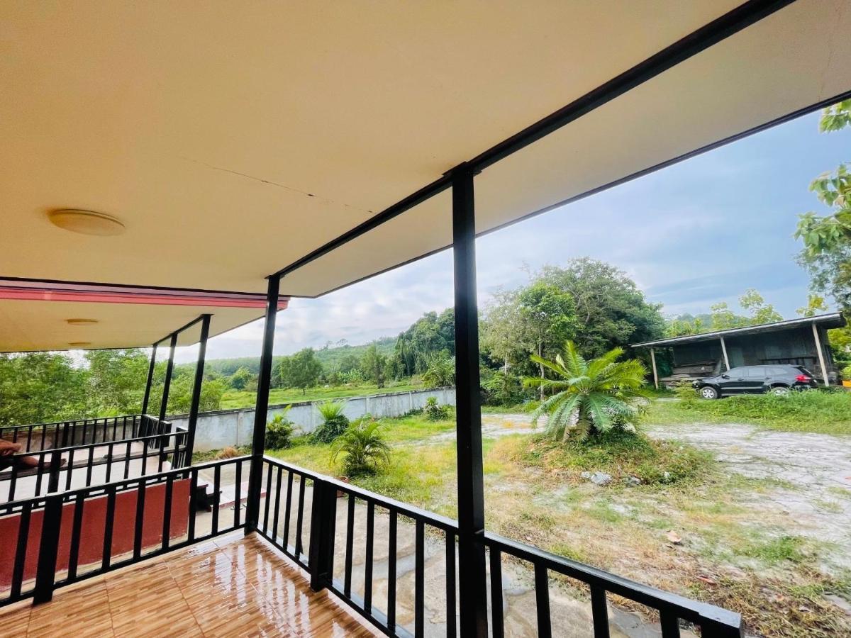 Holiday home The Monday: Budget Near Laem Mae Phim *