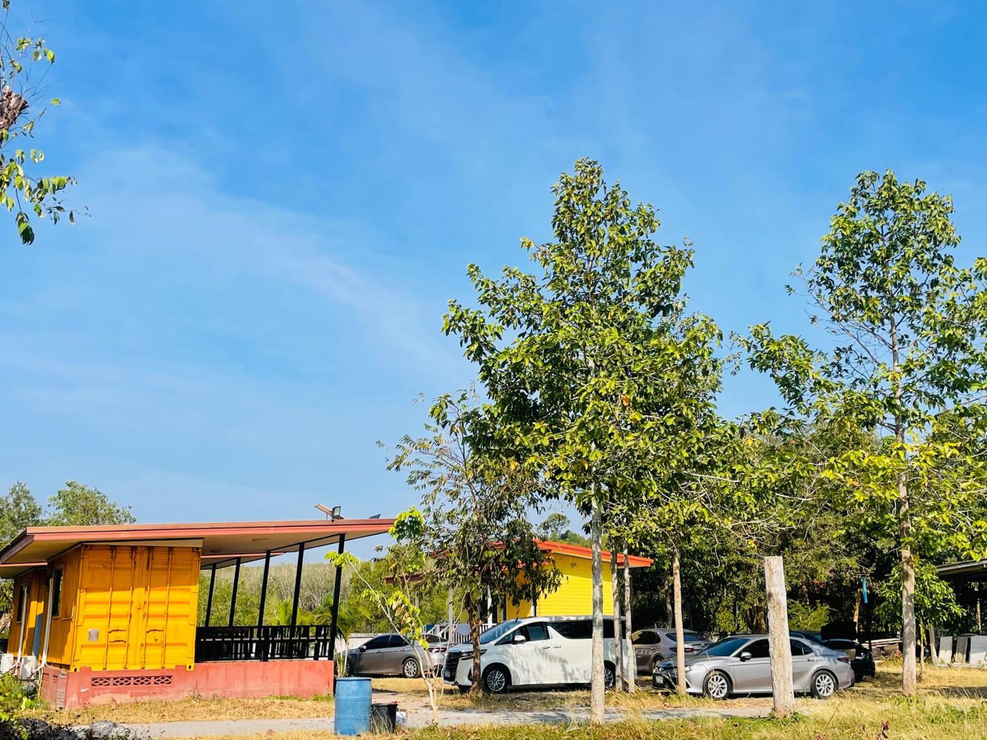 Holiday home The Monday: Budget Near Laem Mae Phim